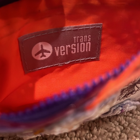 Trans Version Card Case - Picture 2 of 3